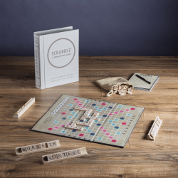 Scrabble Vintage Bookshelf Edition image 0